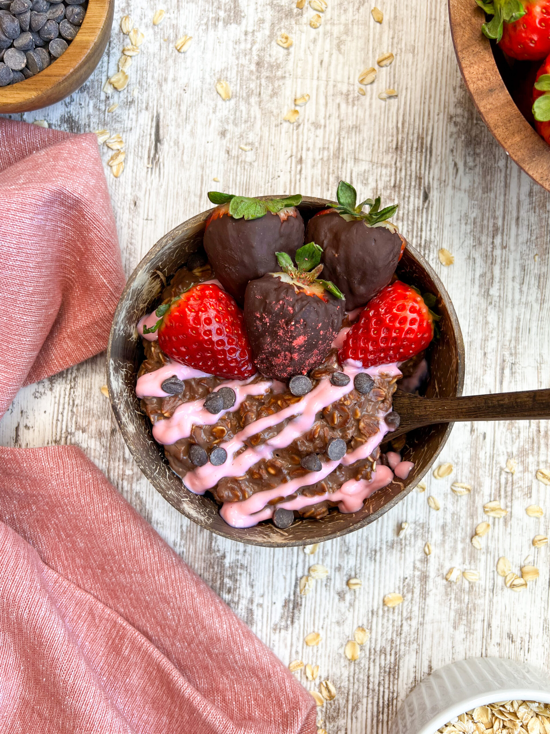 Vegan Chocolate-Covered Strawberry Oatmeal